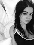 Ariel Winter Nude Picture Gallery
