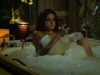 Ariel Winter Nude Picture Gallery