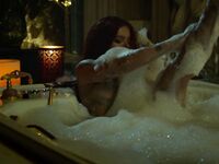 Ariel Winter Nude Picture Gallery