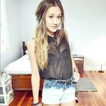 Lauren Riihimaki porn pics