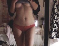 Jocelyn Hsu onlyfans photo gallery