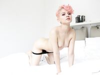 Vicky Addams - Deep Round