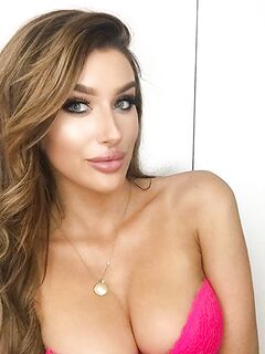 Molly Eskam Photos Leaked