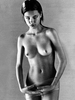 adriana lima nude photos
