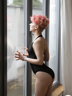 Vicky Addams - Deep Round