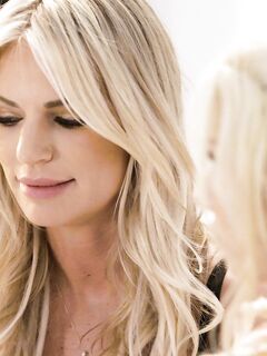 Rachael Cavalli, Aria Banks - Mommy's Girl