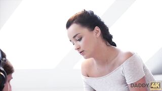 What Would You Prefer - Computer Or Your Girlfriend?