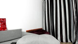 6harlotte 03 June 2021 Horny Amateur