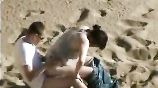 Voyeur On The Beach 3