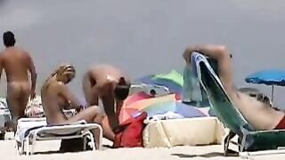 Busty Sexy Chicks Group On Nudist Beach