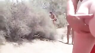 Madura Bien Puta En Playa Nudista