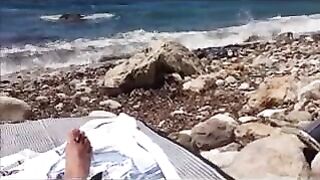 Une Journee De Repos A La Plage