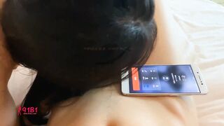 边跟老公打电话边干，说谎在跑步。calling