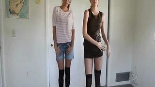 2 Sisters Strip Naked On Webcam