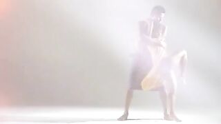 Lingam Erotic Extremely Dance