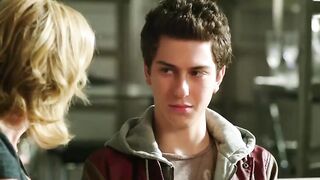 Elisabeth Shue - Behaving Badly