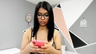 sharlott19 sex cam 16-Jun-2021