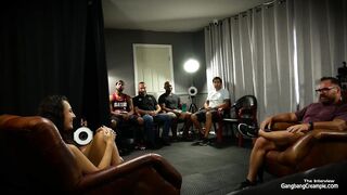 New 19yo Girl Right Out Of High School Wants To Fuck Older Men