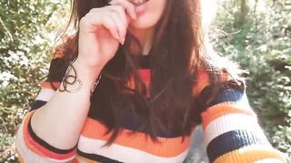 Outdoor - Hipster Gf Gets Off In The Woods.