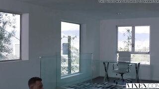 Vixen Naughty College Student Secretly Seduces Her Sister's