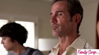 Swap Mom "i'm Naked, You Should Get Naked Too! Get With It!" S1:e10