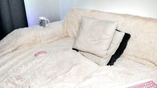 Urblonde001 erotic chat 07/04/2021