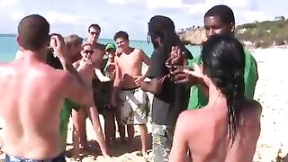Nude Beach - Fisting Friends
