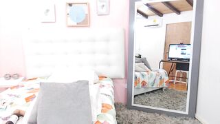 Blond_pussy_018 24-Aug-2020 Cam Porn