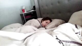 18 Yo Girl Risk Masturbate When She's Sis Sliping