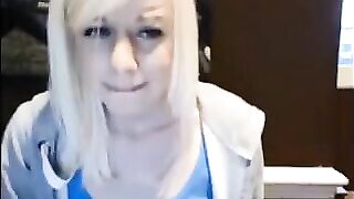 She11y With A Vibrator In A Bar