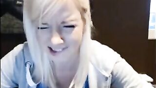 She11y With A Vibrator In A Bar