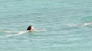Couple Fucked On A Public Beach While As People Walked Near