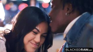 Blackedraw Naughty College Student Vive La Fantasía Para Follar A Extraños Bbc