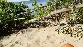 Shy Gf Masturbate In Front Of Beach Voyeur