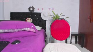 lara_fox7 live cam show (07/25/2021)