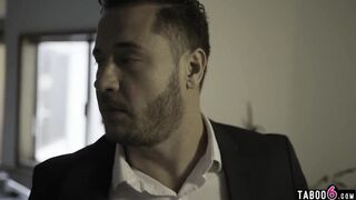 Teen Convinces Her Teacher To Give Her A Better Grade