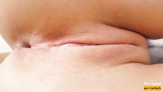 Extreme Close Up Pussy Teasing And Huge Pulsating Orgasms