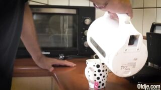 How To Please Your Young Girlfriend In The Morning