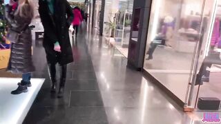 Teen Blonde Gives A Deepthroat Blowjob In The Fitting Room, Swallow Cum