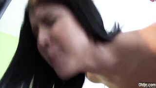 19 Beauty Teeny Sex With 62 Whitened Oldman