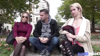 Elles Sont Jeunes, Très Coquine Et Blondes !!! Que Demander De Plus ?