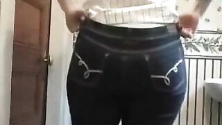 Big Irish Booty Pawg In & Out Of Jeans