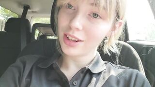 Teen Fingers Pussy In Car