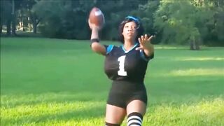 The Busty: Jalande Jaguar