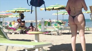 Incredible Pawg On The Beach