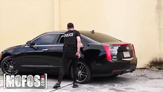 Sexy Babe (ashly Anderson) Pov Couch Fucking Creampie - Mofos