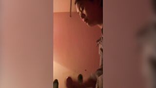 *real* Teen Gets A Handjob At A Asian Massage Parlor