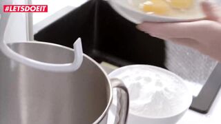 Taste My Cookie - Sabrisse & Zazie Skymm & Tiffany Tatum #letsdoeit