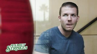 Mom Almost Caught Stepsis Sucking My Dick!