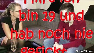Mutti Hilft Jungen Bubi Mit 18 Bei Seinem Ersten Fick